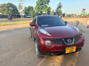 Nissan Juke SV Automatic 2012 Maroon
