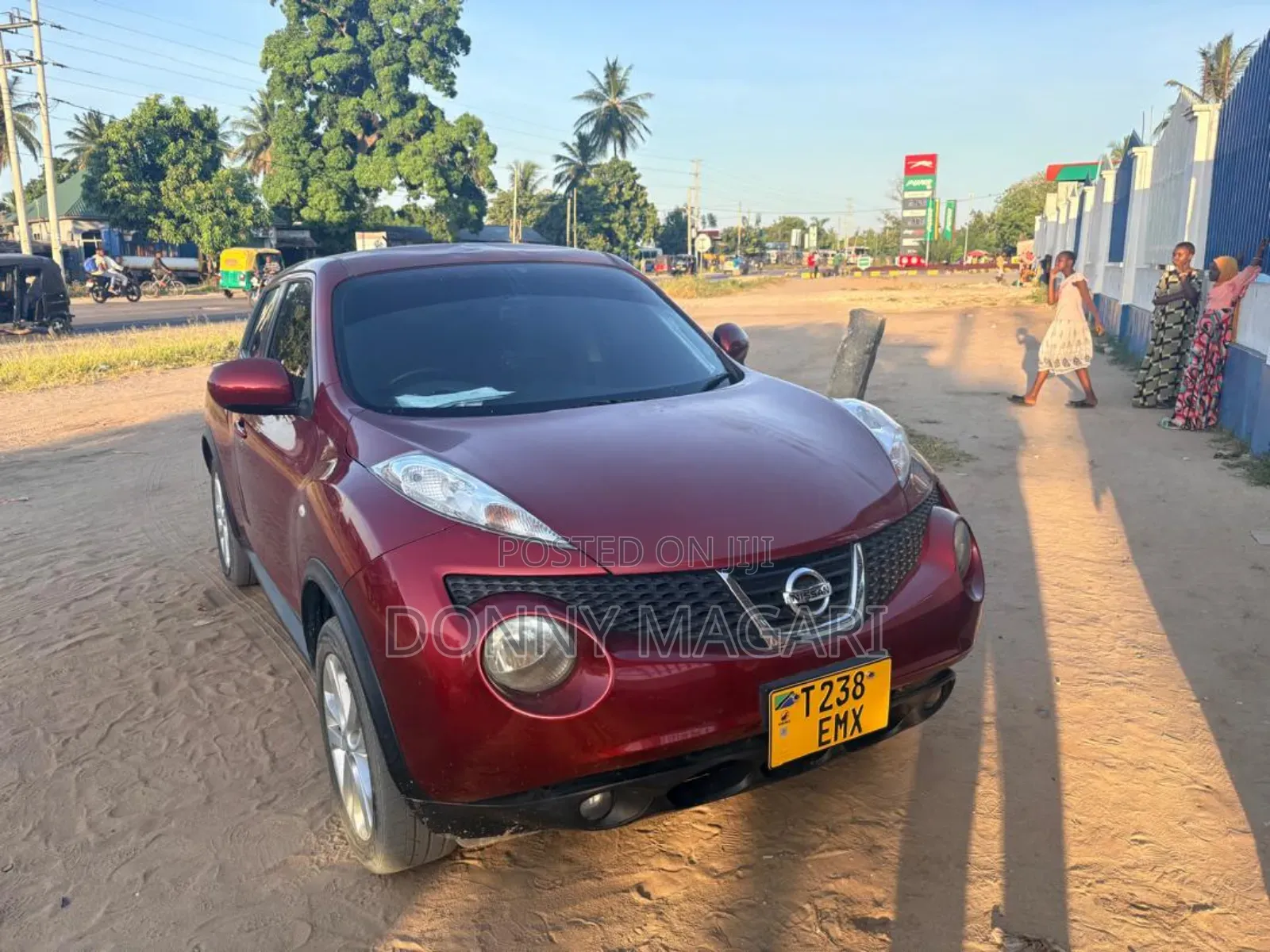 Nissan Juke SV Automatic 2012 Maroon