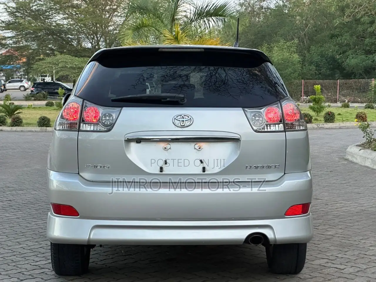 Toyota Harrier 2004 Silver