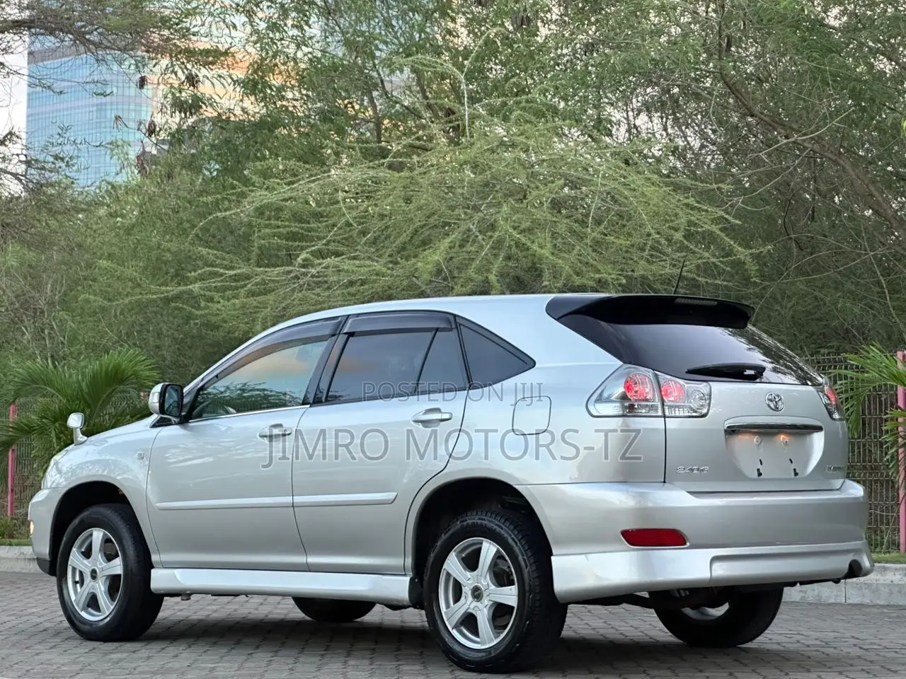 Toyota Harrier 2004 Silver