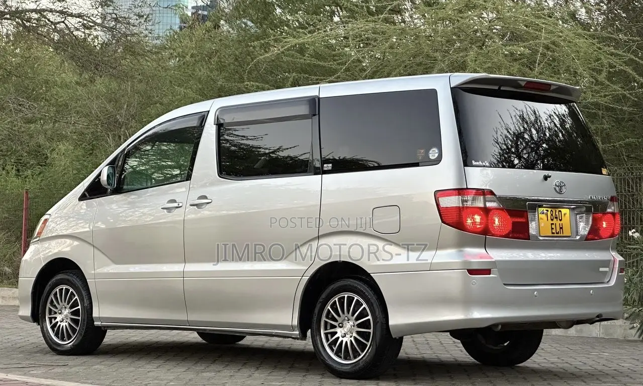 Toyota Alphard 2004 Silver