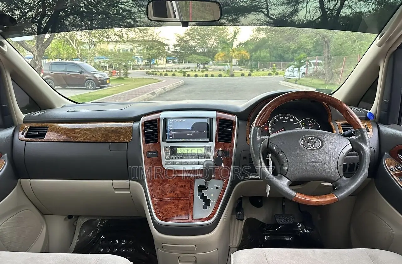 Toyota Alphard 2004 Silver