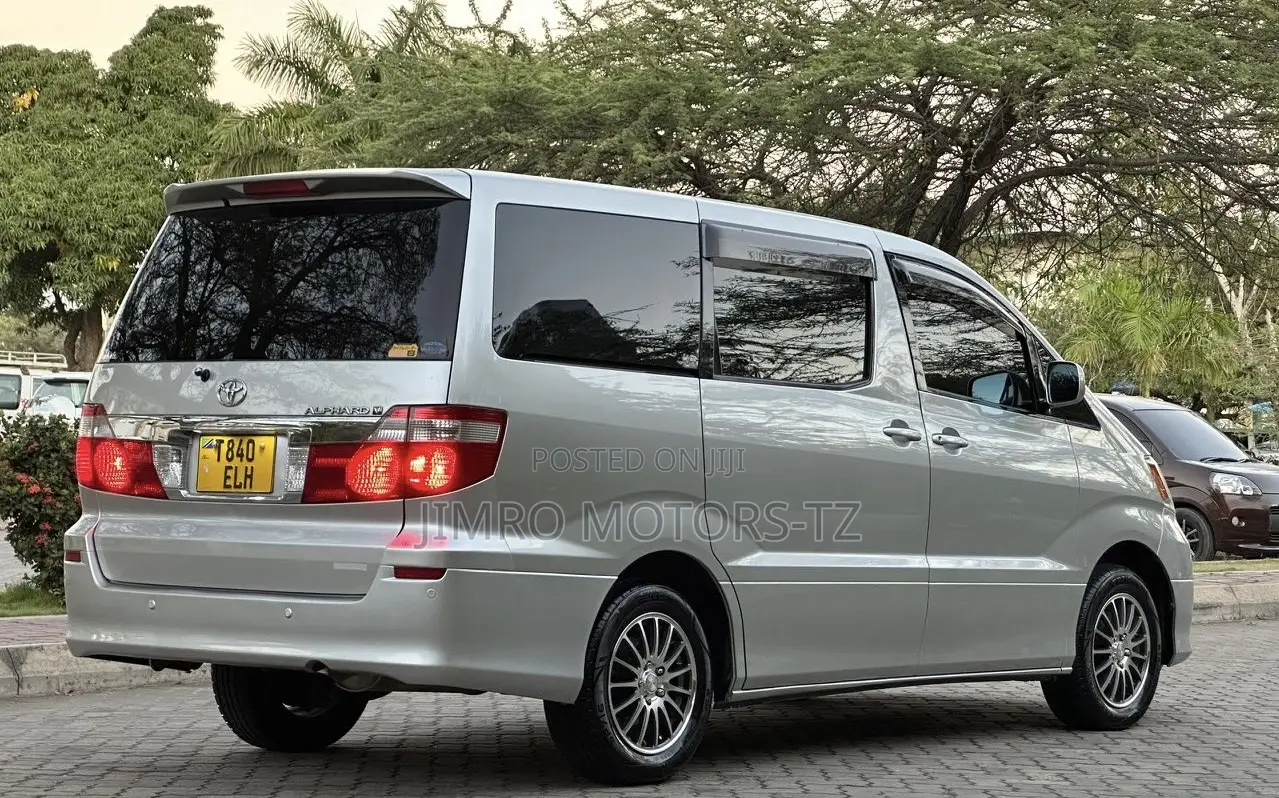 Toyota Alphard 2004 Silver