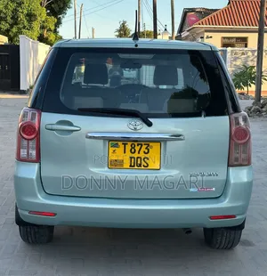 Toyota Raum 2006 Blue