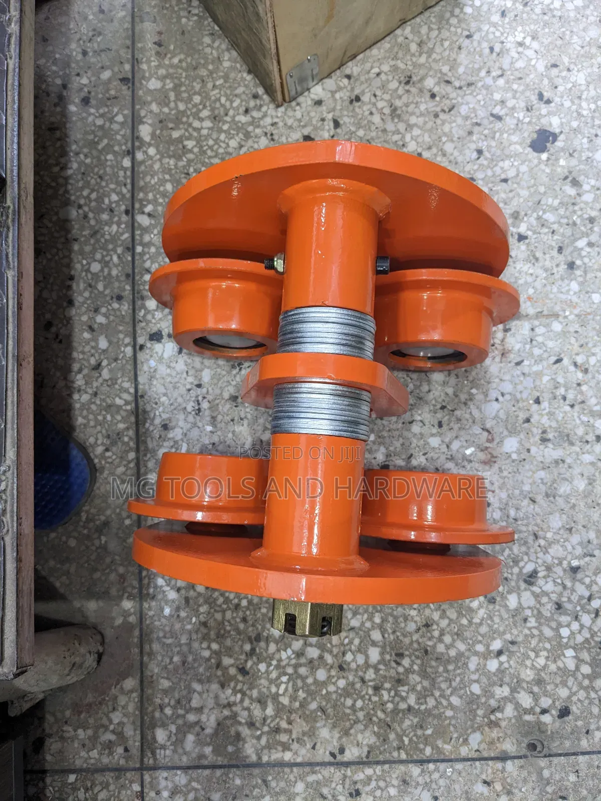 Chain Block Holder