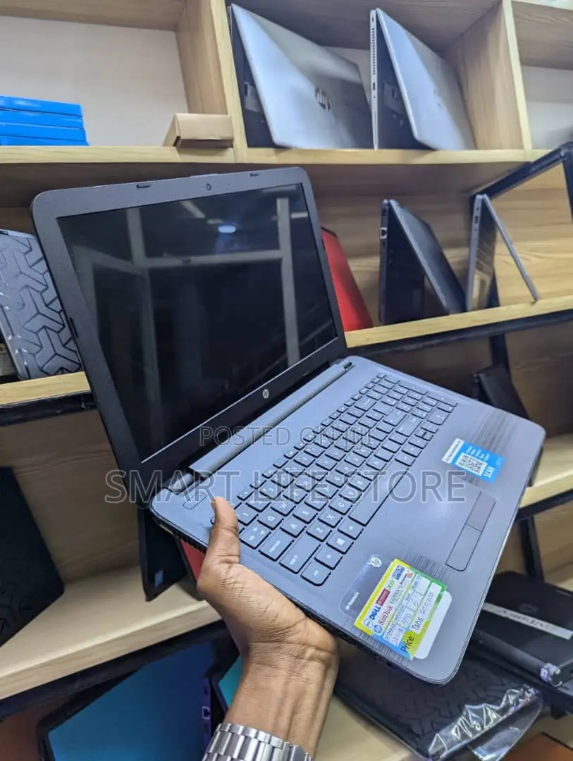 New Laptop HP 15 4GB AMD HDD 256GB