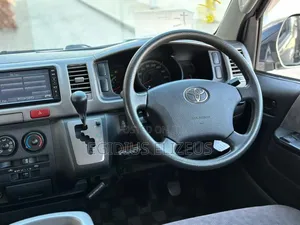 Toyota HiAce 2006 Gray