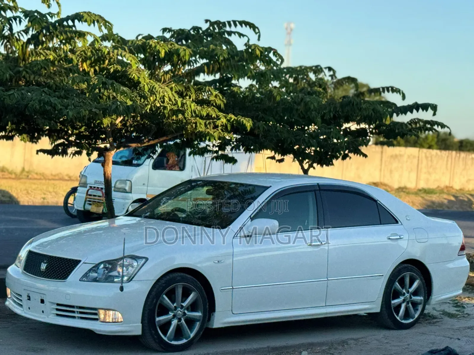 Toyota Crown 2004 White