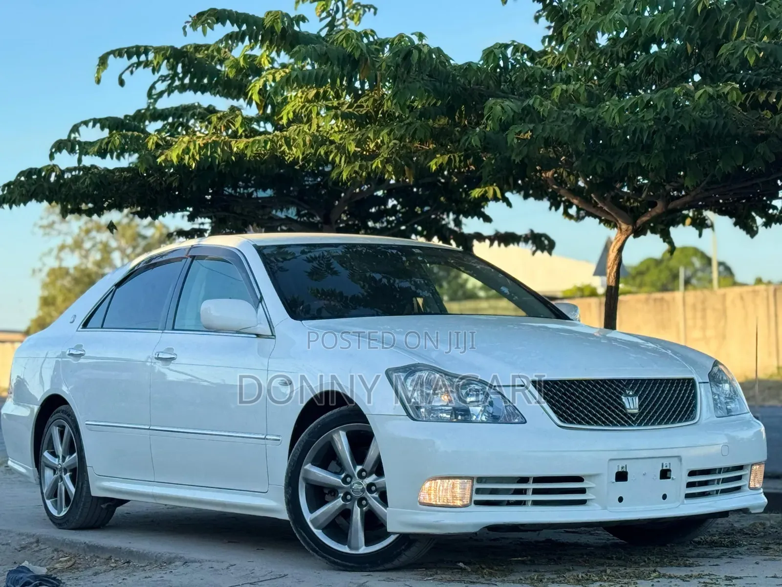 Toyota Crown 2004 White