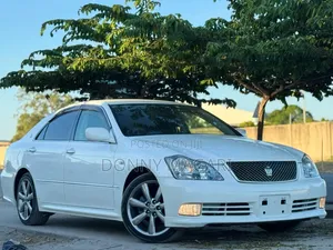 Toyota Crown 2004 White