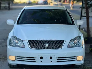 Toyota Crown 2004 White