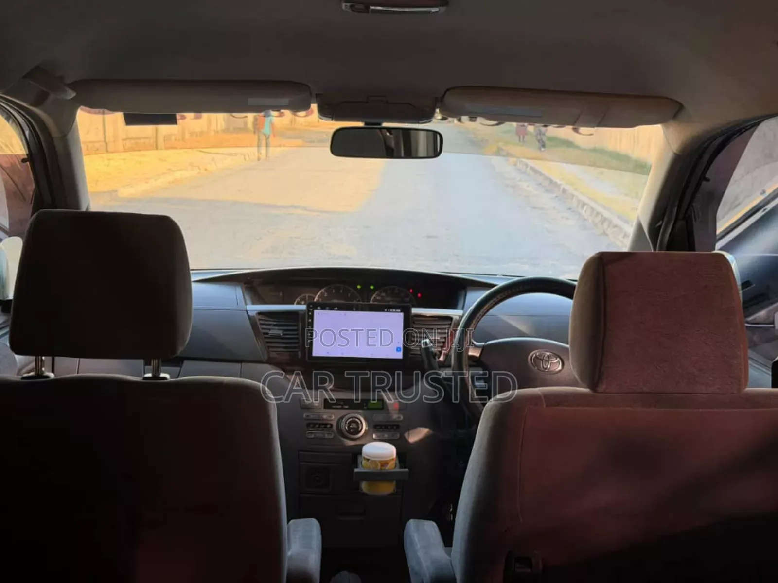 Toyota Noah 2.0 AWD (8 Seater) 2005 Silver