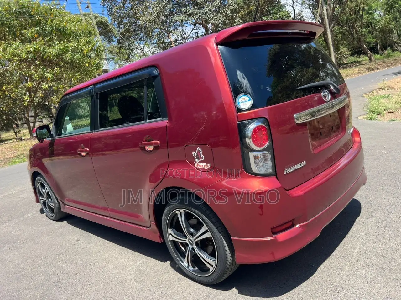 Toyota Corolla Rumion 2011 Red