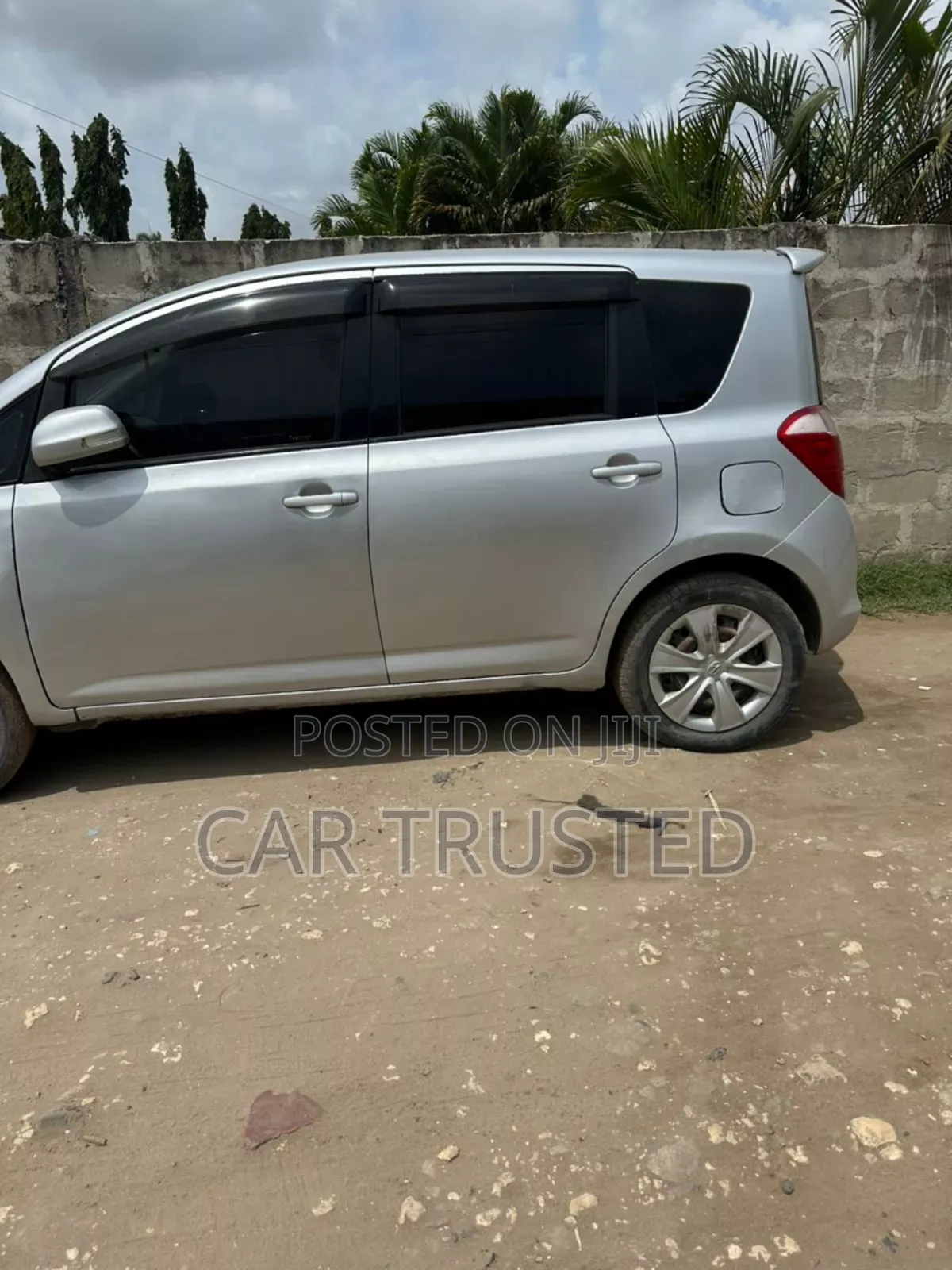 Toyota Ractis 1.5 AWD 2008 Silver