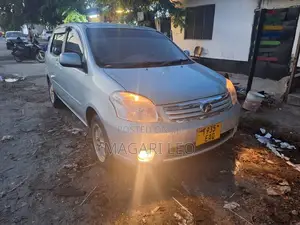 Toyota Raum 2005 Blue