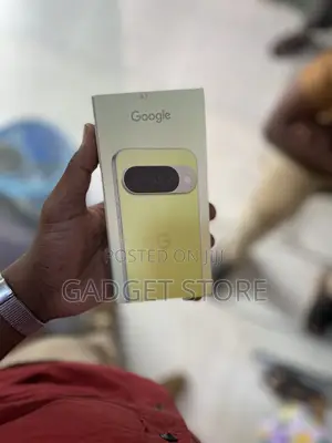 New Google Pixel 10 128 GB Yellow