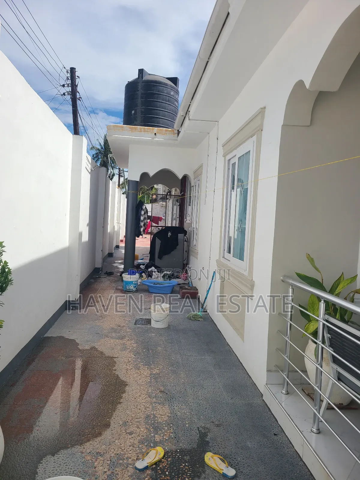 3bdrm House in Mikocheni for sale