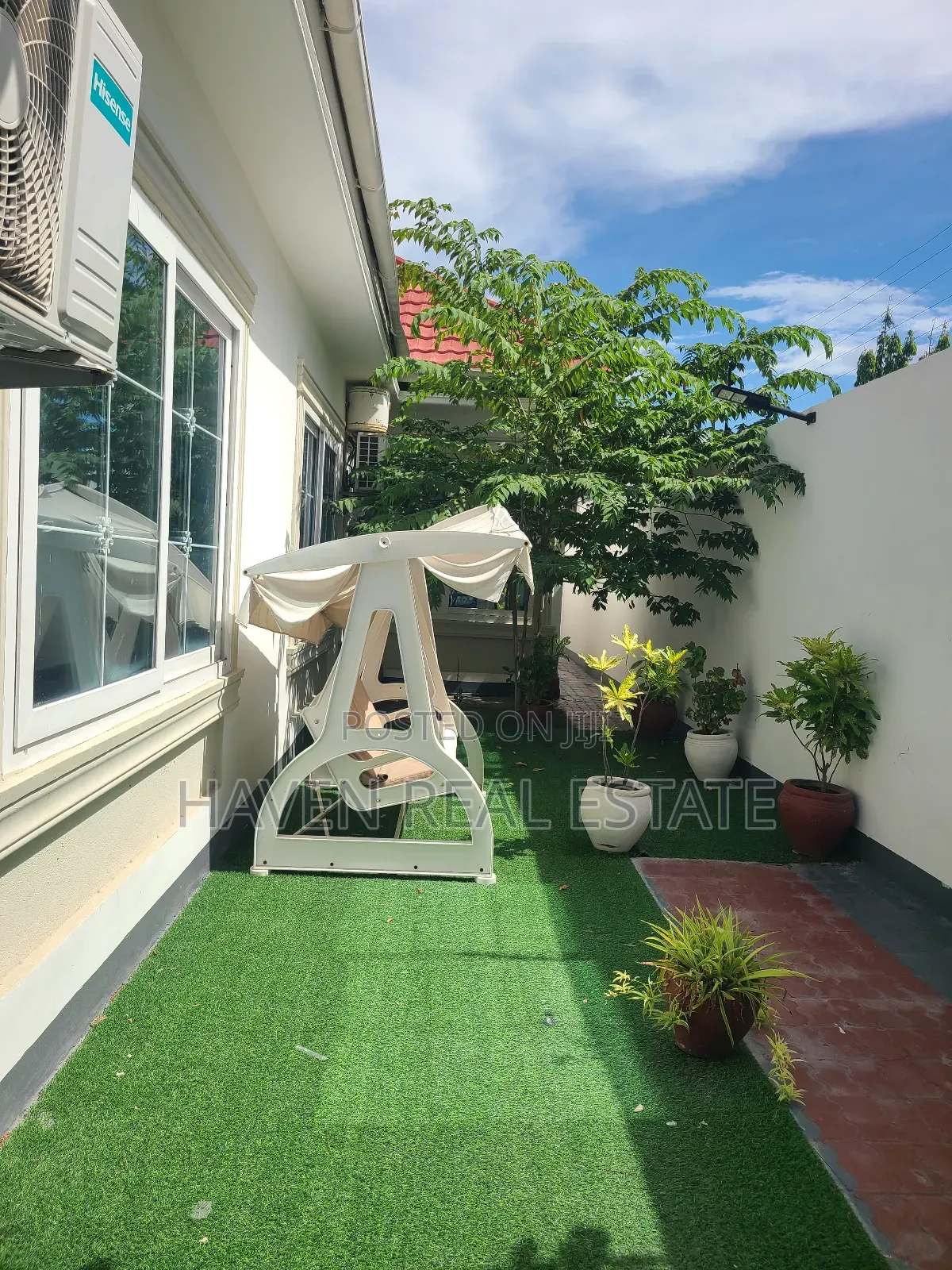 3bdrm House in Mikocheni for sale