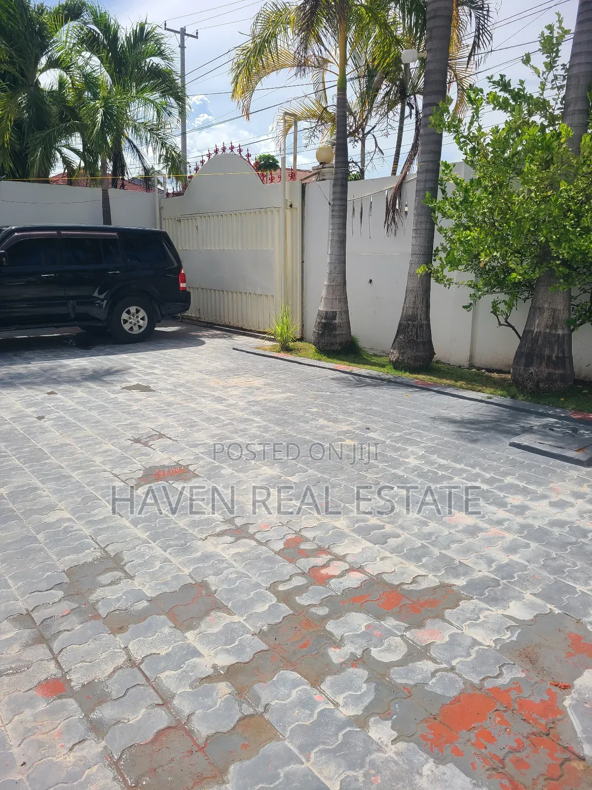 3bdrm House in Mikocheni for sale