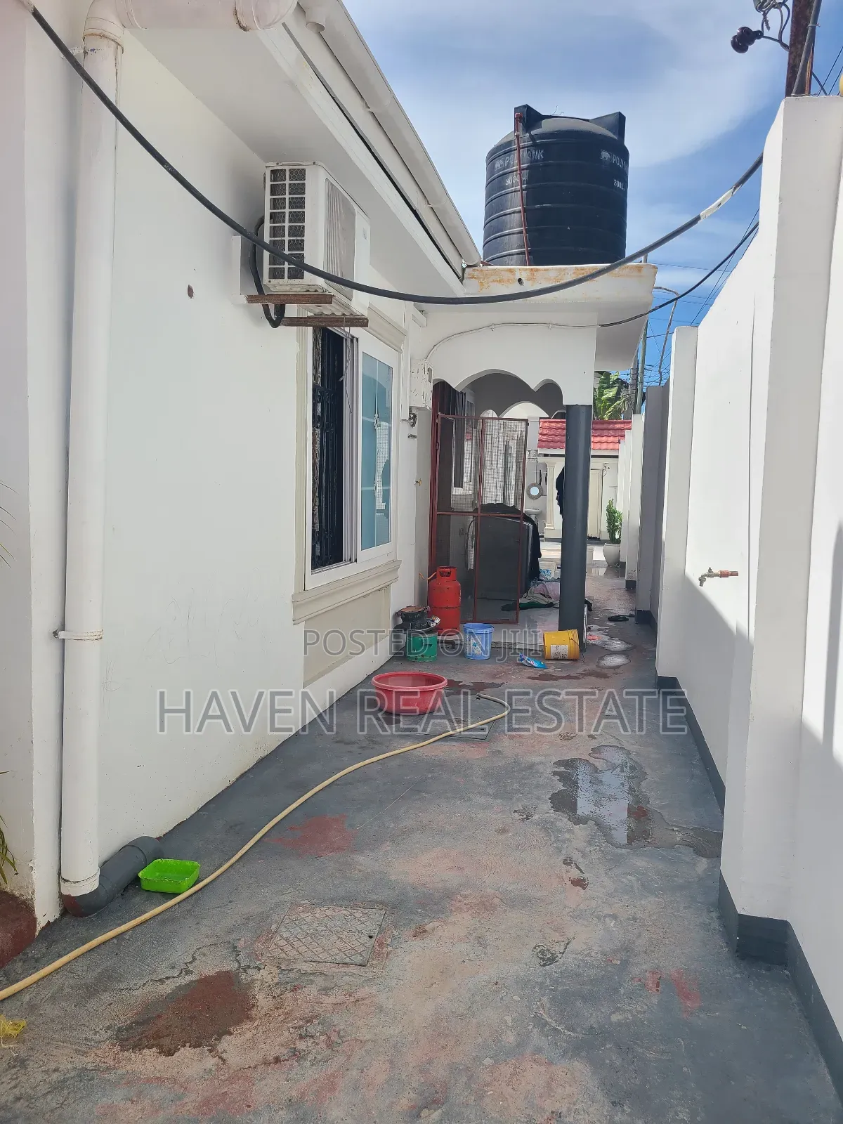 3bdrm House in Mikocheni for sale