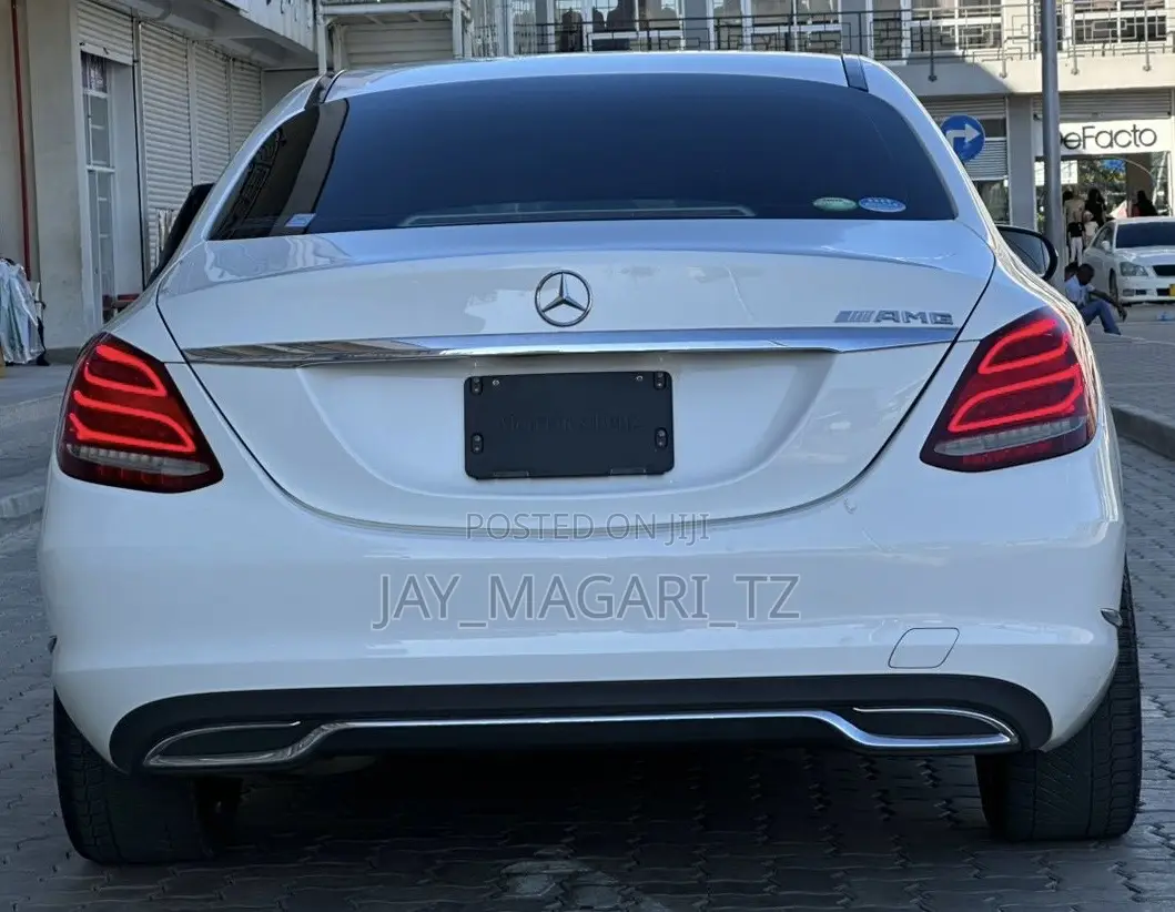 Mercedes-Benz C-Class 2015 White