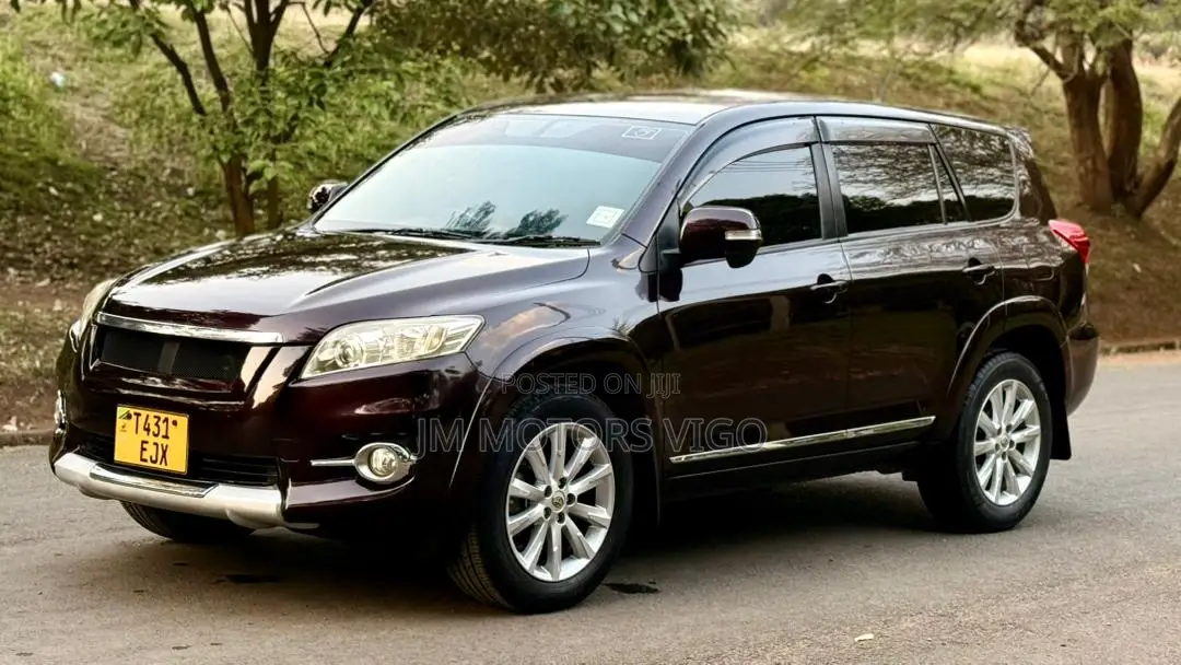Toyota Vanguard 2012 Burgundy
