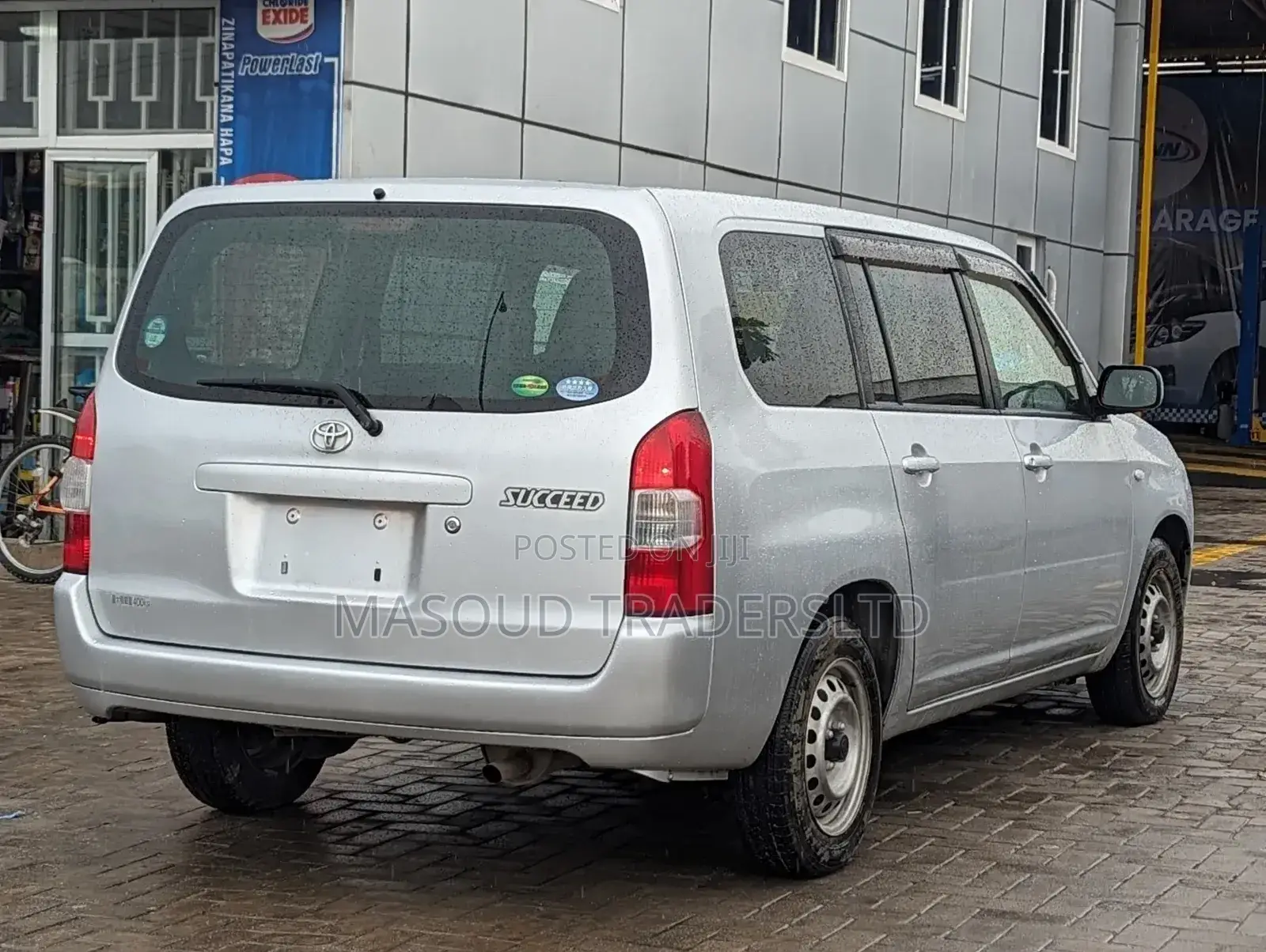 Toyota Succeed SV Premium 2014 Silver