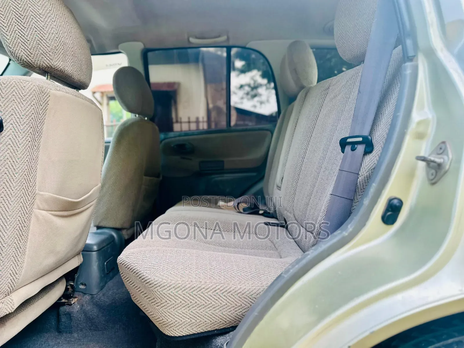 Suzuki Escudo 2000 Gray