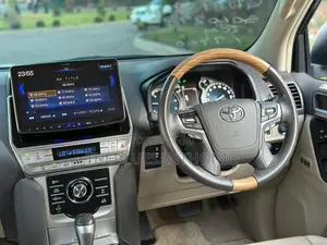 Toyota Land Cruiser Prado 2020 White
