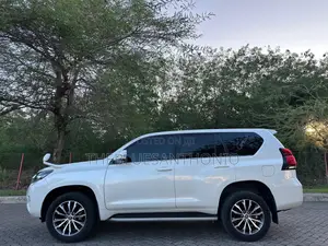 Toyota Land Cruiser Prado 2020 White