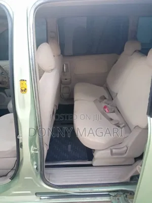 Toyota Sienta 2008 Green