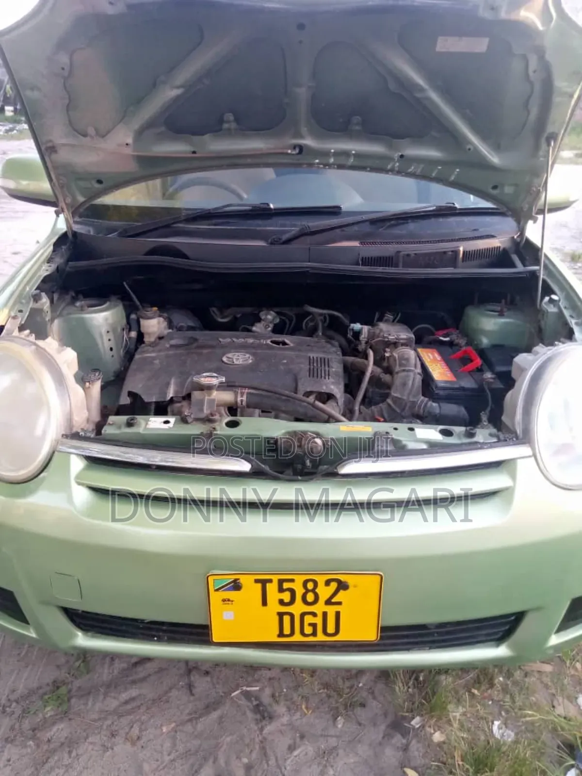 Toyota Sienta 2008 Green
