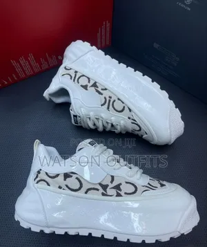 Viatu or Shoes Vya Rangi Maalum or Very Colourful