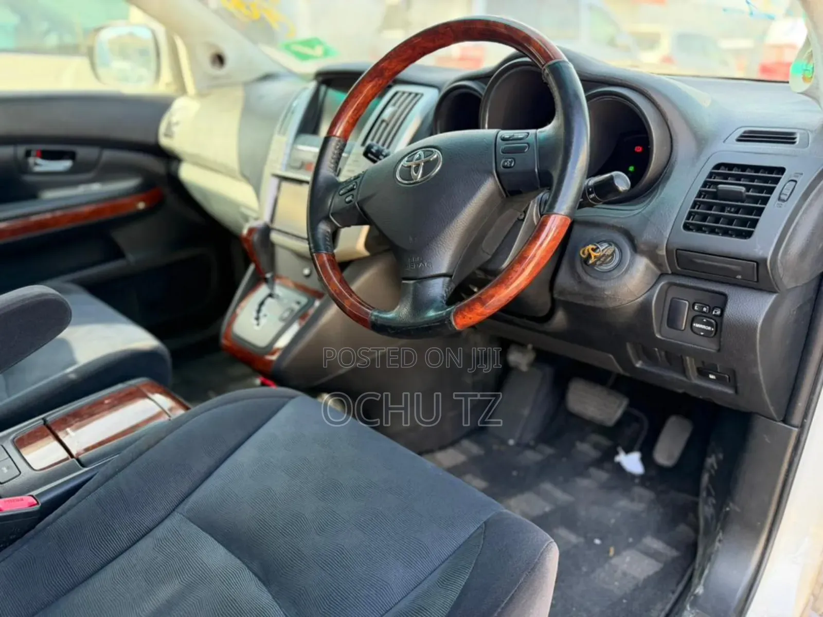 Toyota Harrier 2.4 2007 White