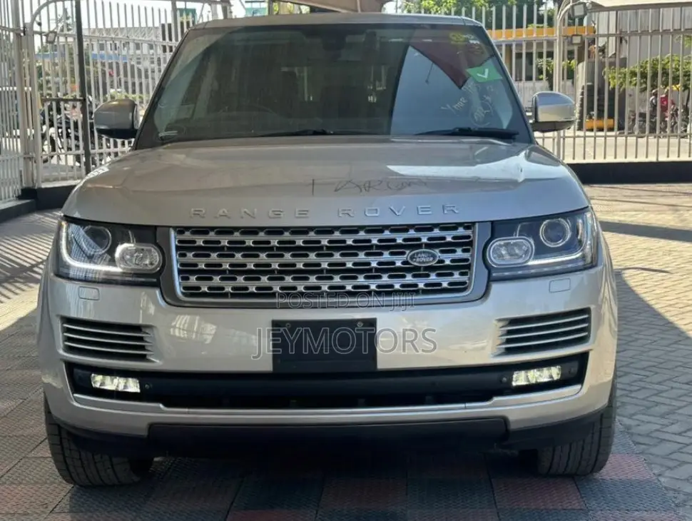 Land Rover Range Rover Vogue 2015 Gray