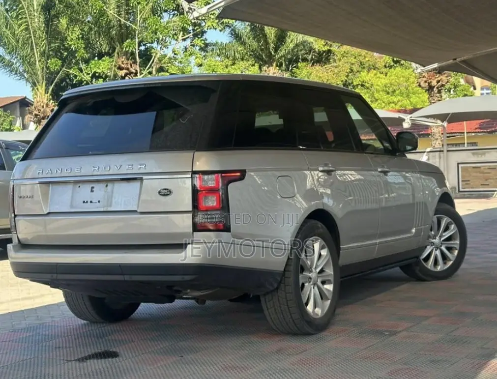 Land Rover Range Rover Vogue 2015 Gray