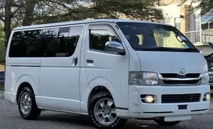 Toyota HiAce 2008 White