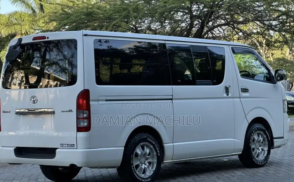 Toyota HiAce 2008 White
