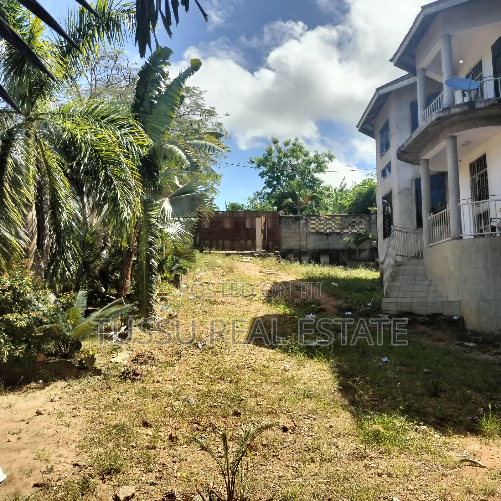 5bdrm House in Salasala, Kinondoni for sale