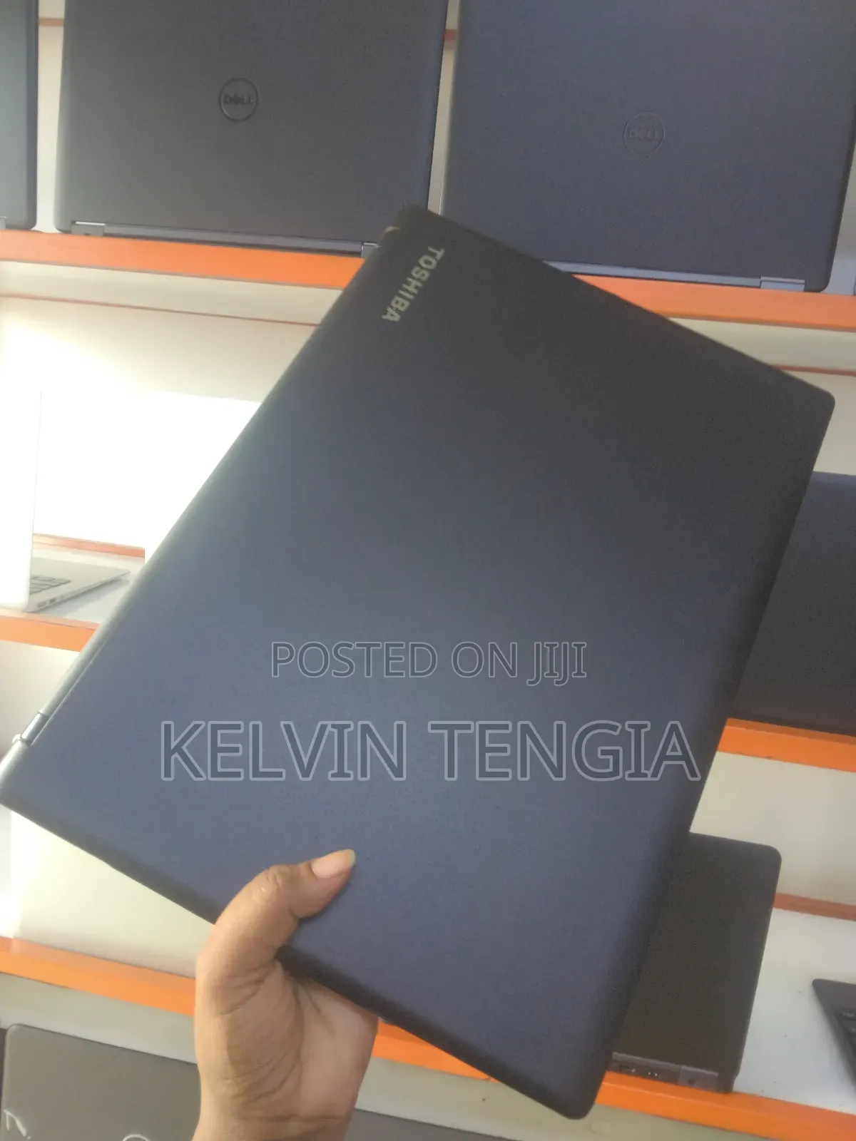 Laptop Toshiba C40 4GB Intel Celeron HDD 500GB