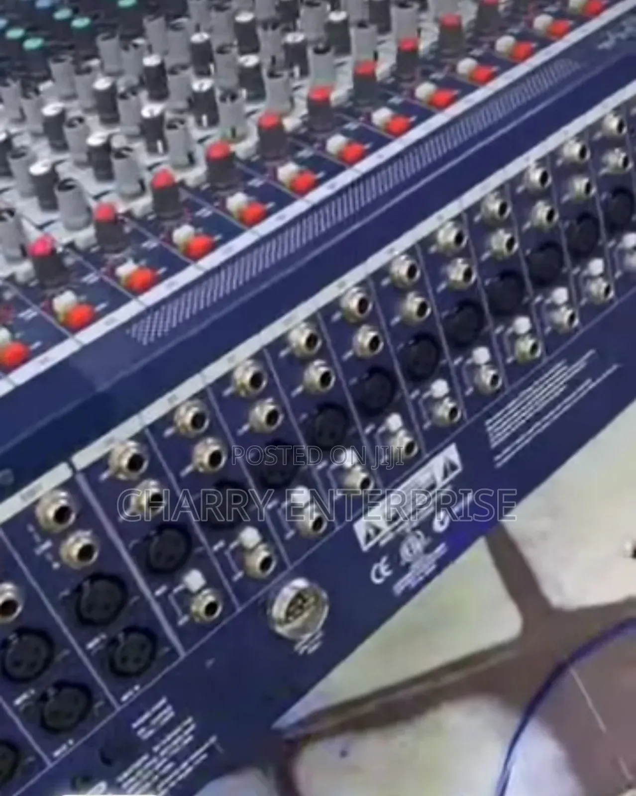 Gb8 Soundcraft Profesional Powerful Music Mixer 48ch Njia 48 With Case