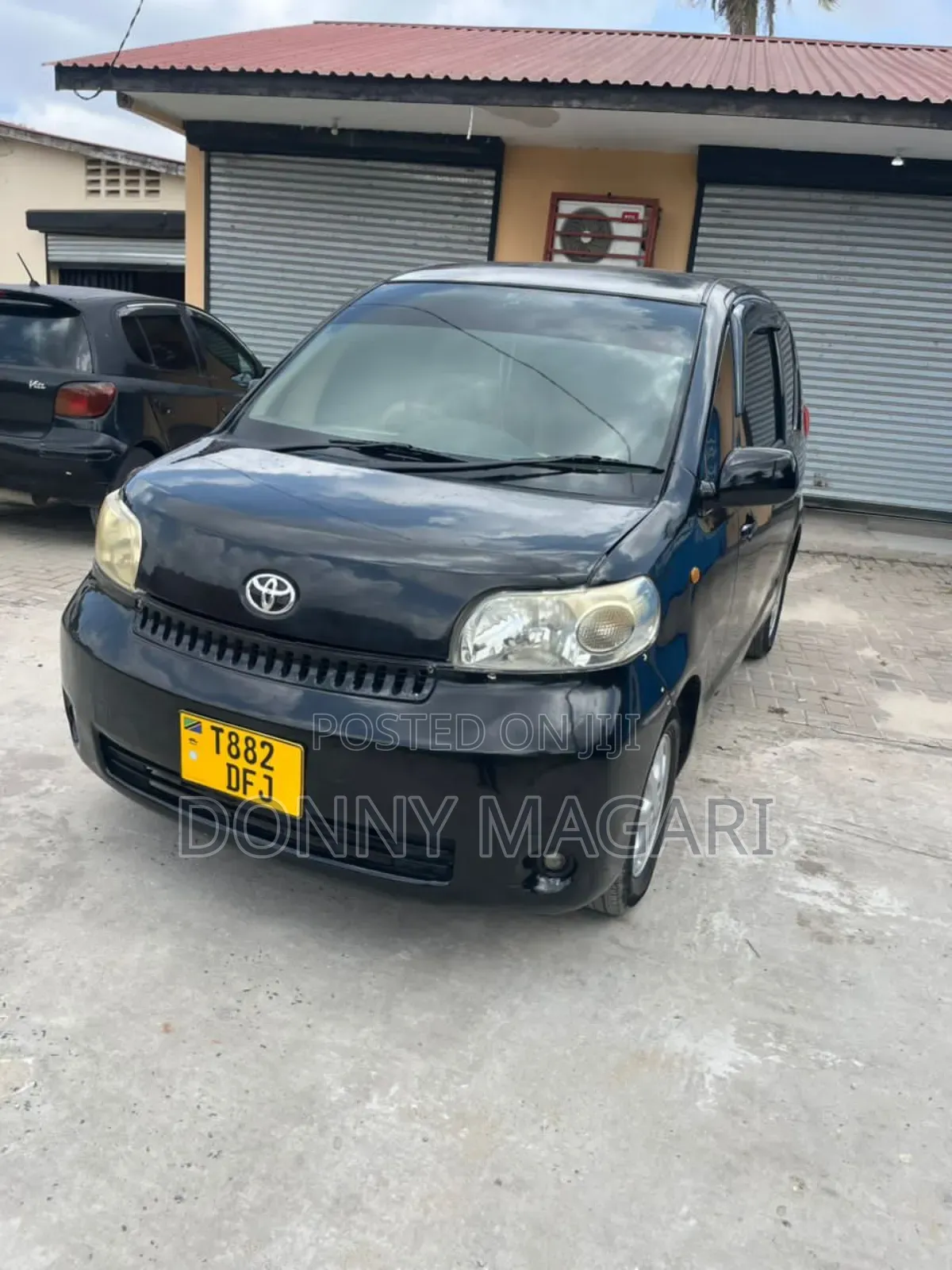 Toyota Porte 2005 Black