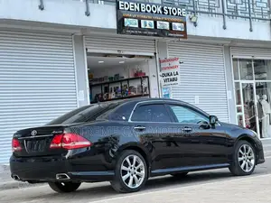 Toyota Crown 2009 Black