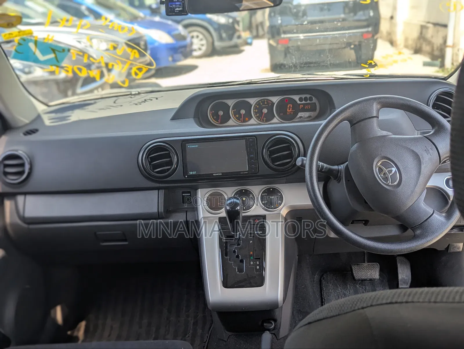 Toyota Corolla Rumion Hatchback 1.5 FWD 2008 Black