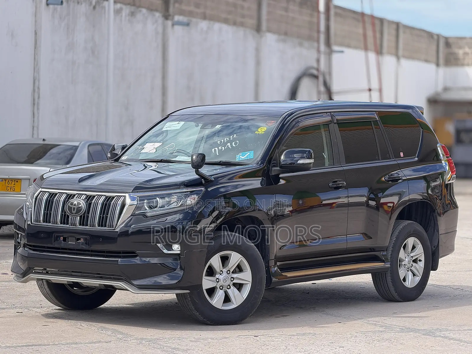 Toyota Land Cruiser Prado 2018 Black