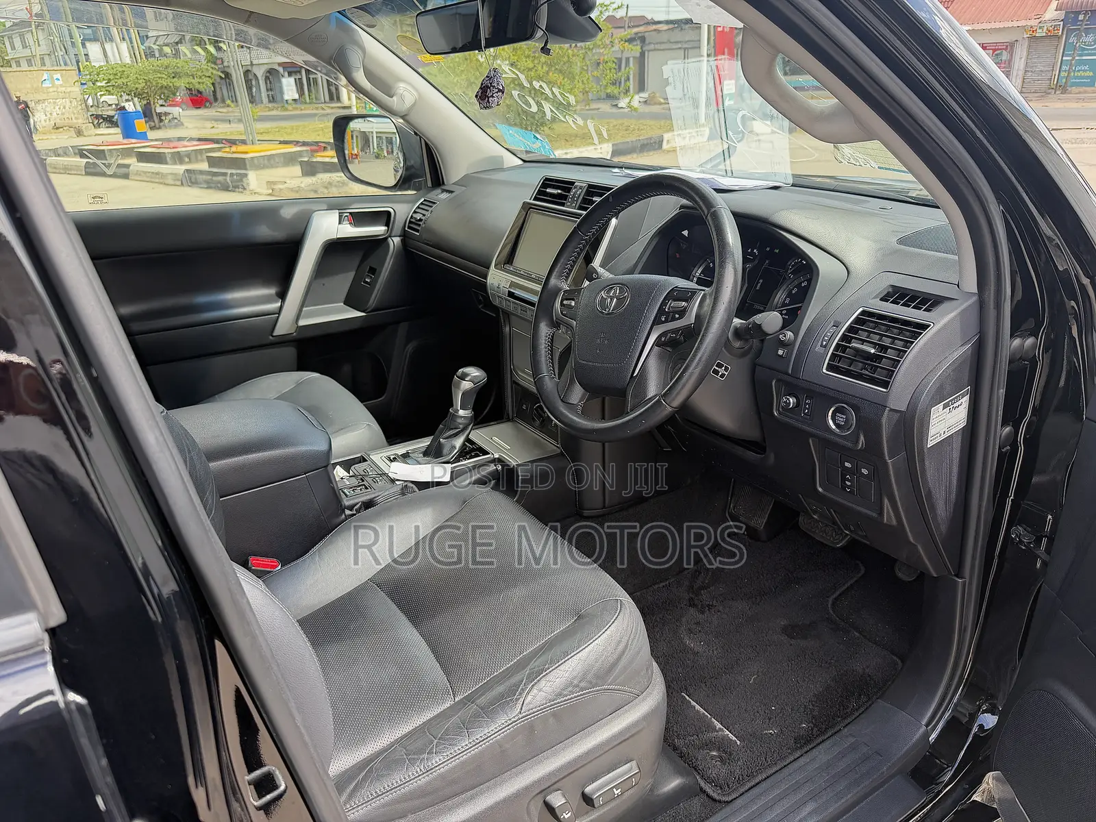 Toyota Land Cruiser Prado 2018 Black