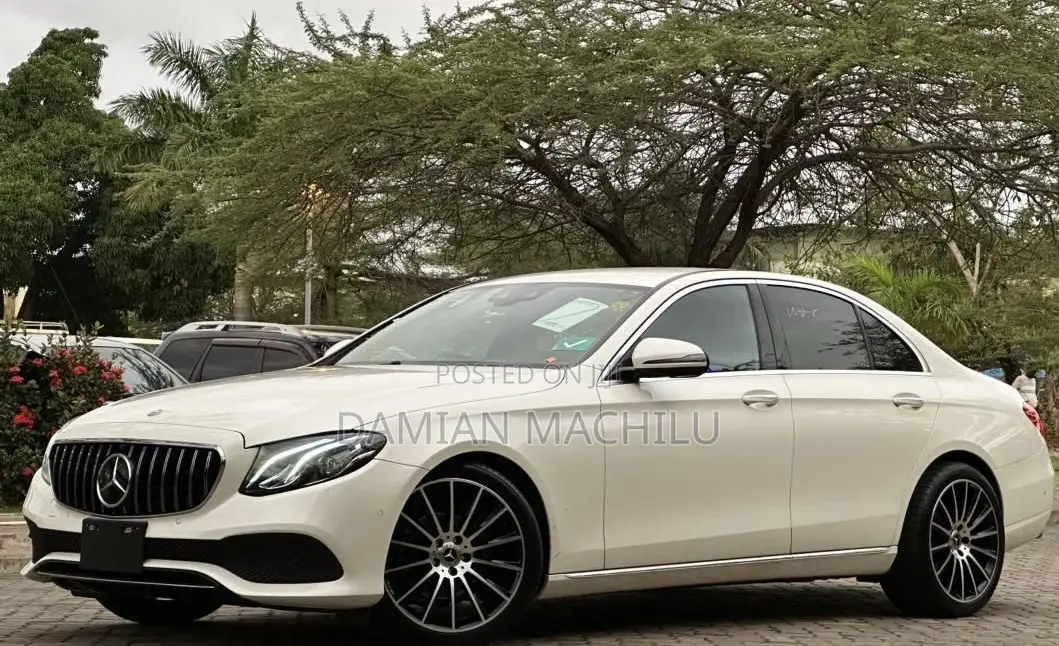 Mercedes-Benz E200 2016 White