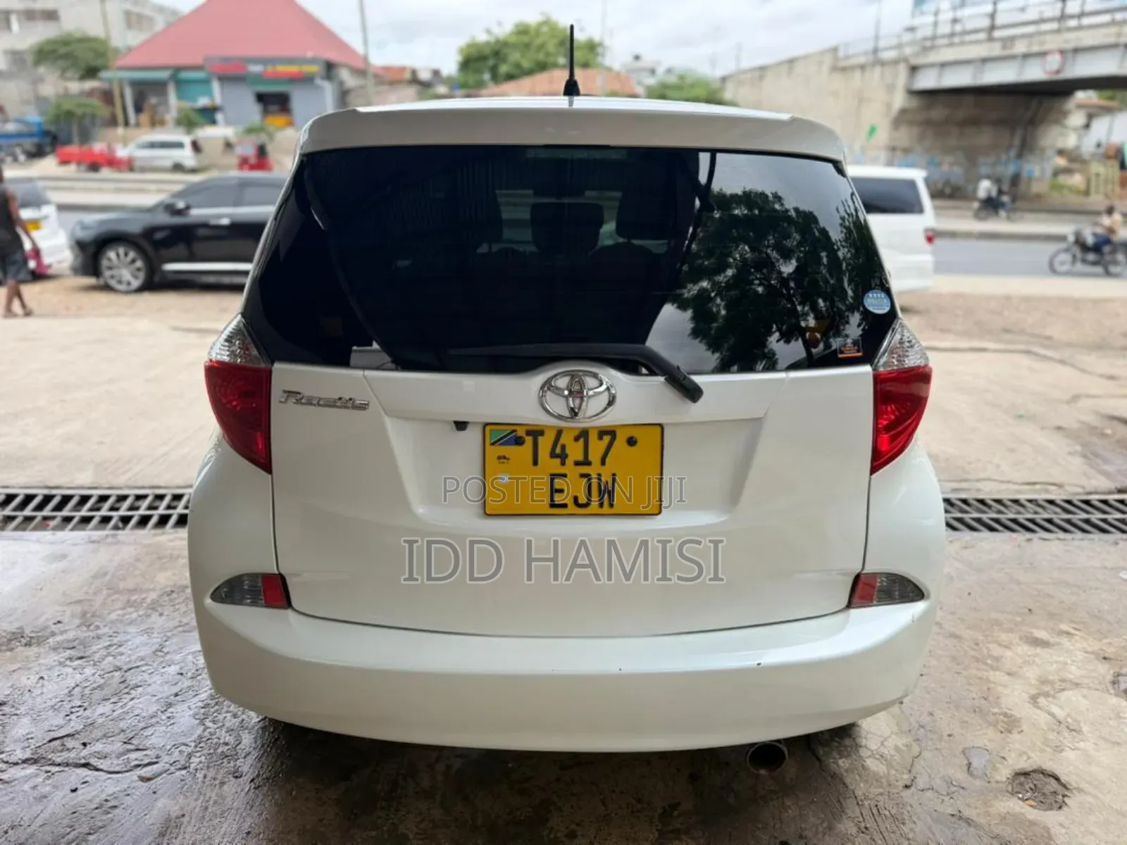 Toyota Ractis 2013 White