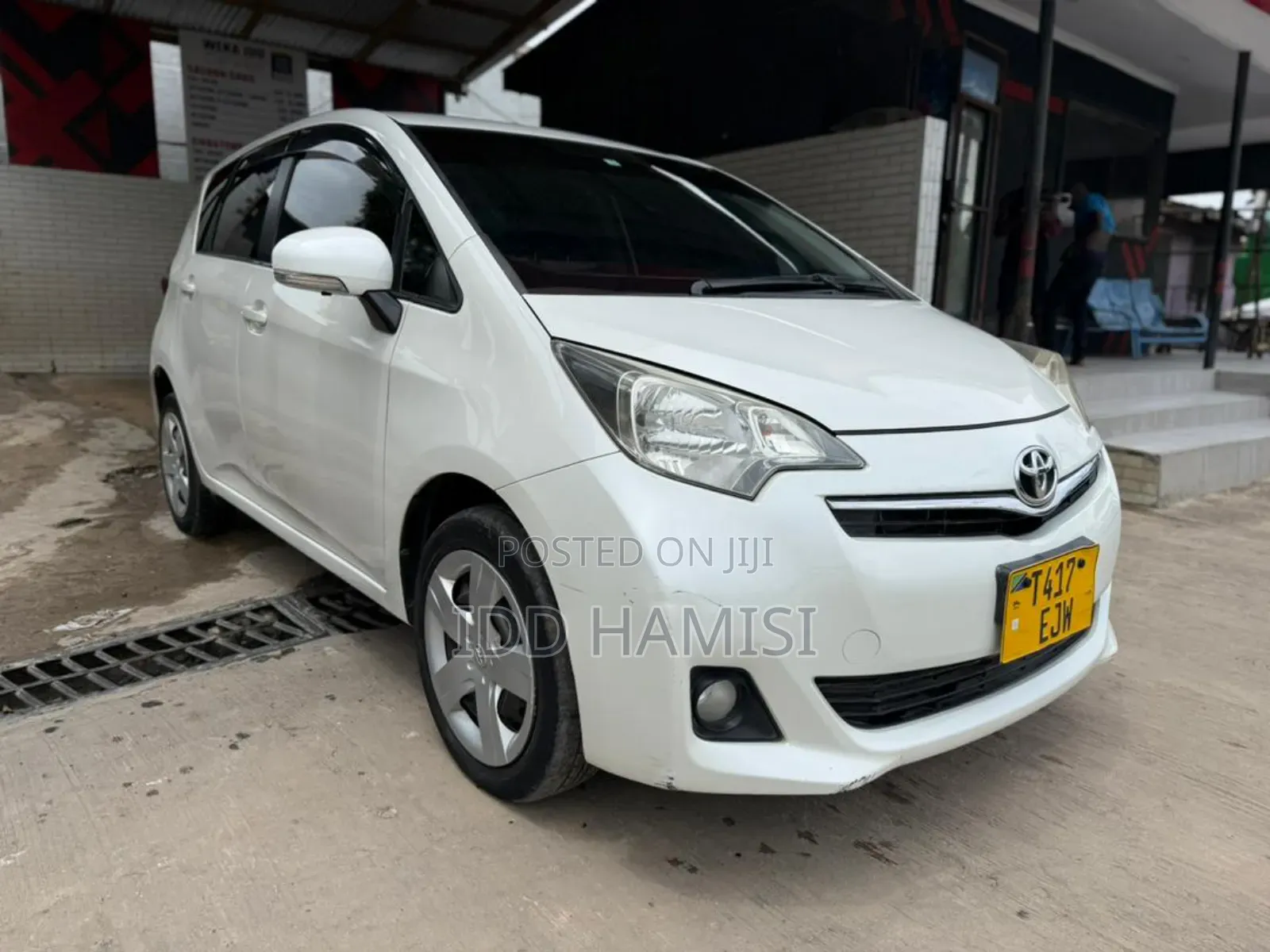 Toyota Ractis 2013 White