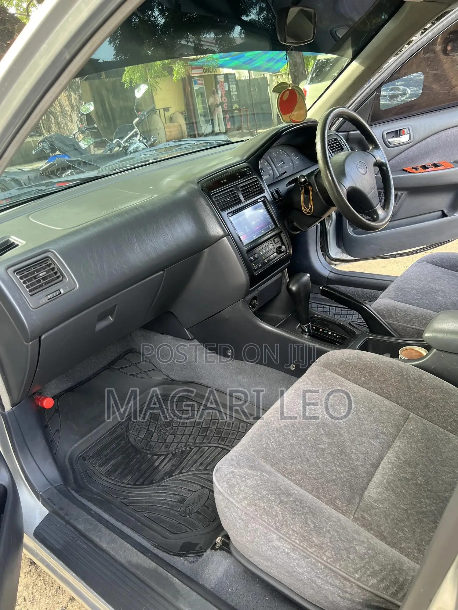 Toyota Carina 2001 Silver